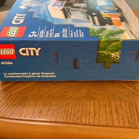 LEGO City Penguin Slushy Truck Set  Brand New in Box - Picture 6 of 9